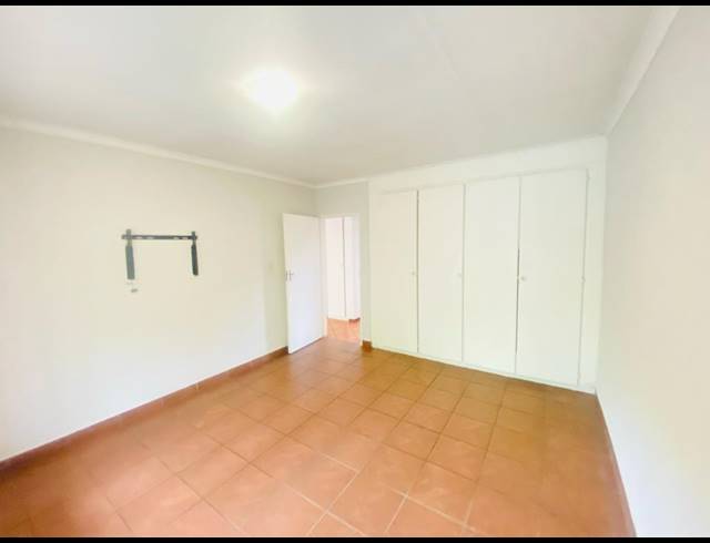 2 BEDROOM APARTMENT FOR SALE IN NEW REDRUTH